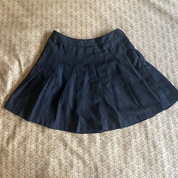 Pleated Black Skirt - Picture 2 of 2